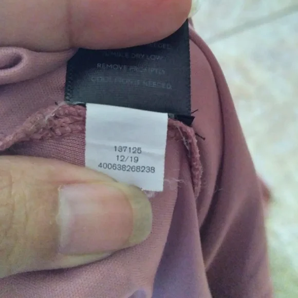 Simply Vera Vera Wang Ruffle faux wrap dress, size Medium - Picture 10 of 10